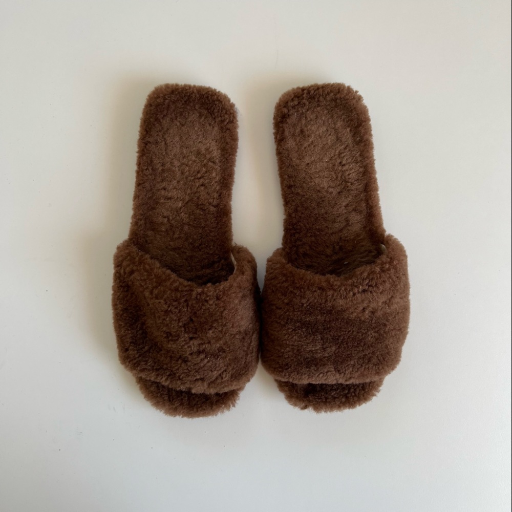 RAYE shearing sandals